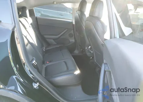 2021 Tesla Model Y Performance Dual Motor All-Wheel Drive z USA, uszkodzony, nr VIN 5YJYGDEFXMF277720